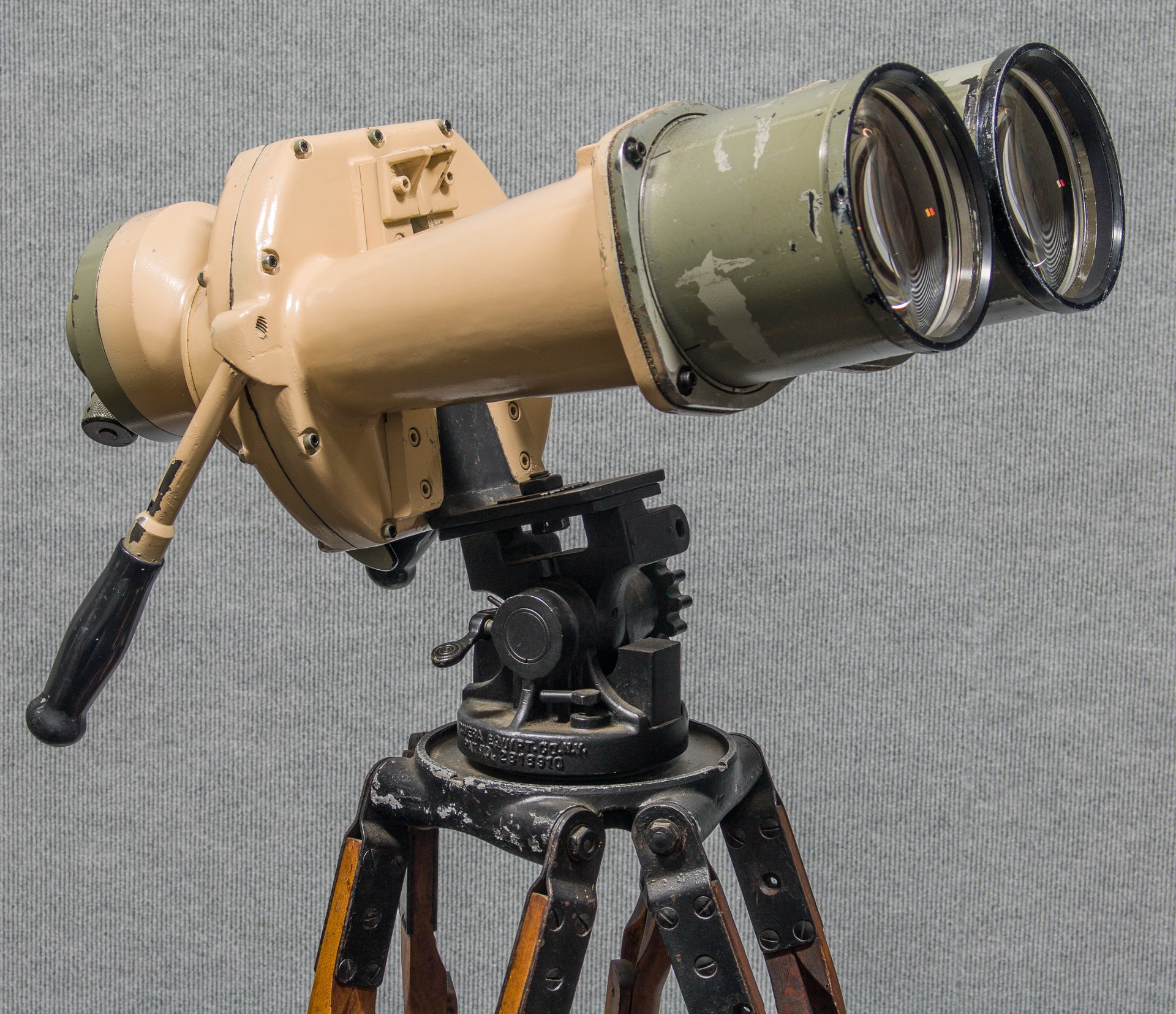 US Navy 20 x 120 Big Eye Bridge Binoculars