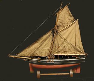 NERO, Gaff-Rigged Cutter
